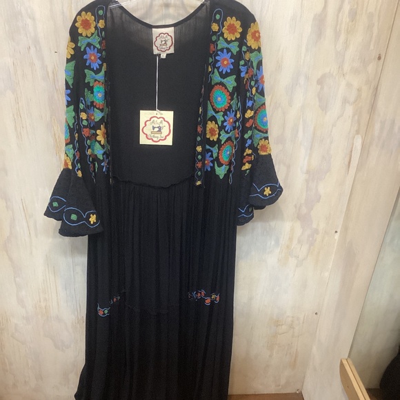 A & A Clothing Inc. - Picture 1 of 5